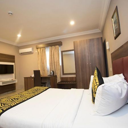Visa Karena Hotels Port Harcourt Kültér fotó