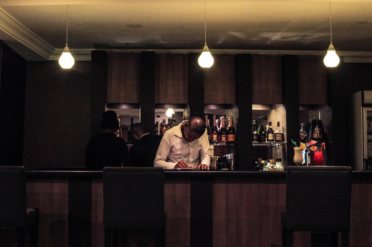 Visa Karena Hotels Port Harcourt Kültér fotó