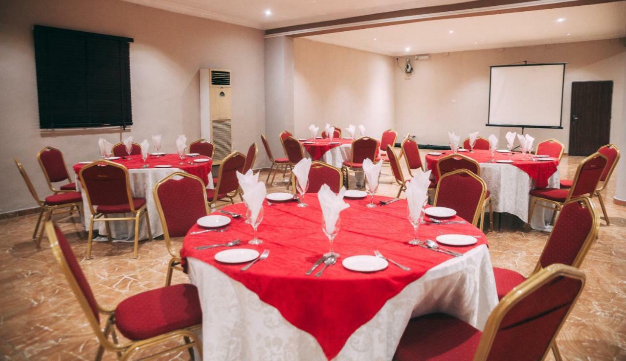 Visa Karena Hotels Port Harcourt Kültér fotó